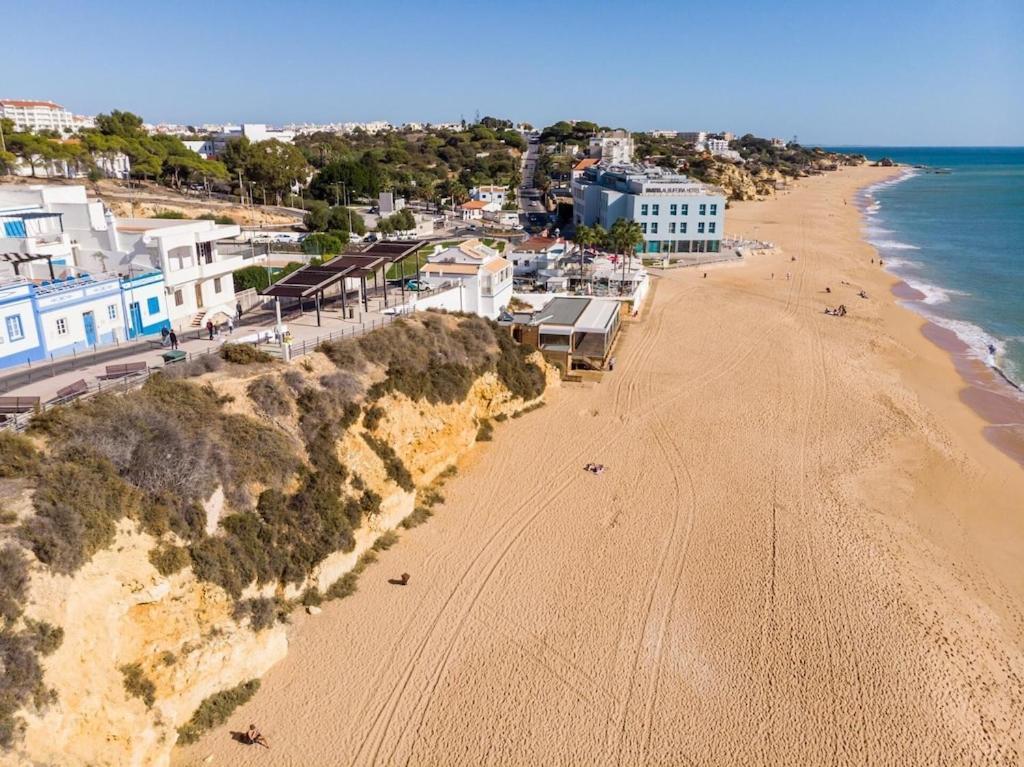 Refurbished Beachfront House, Pool, Ac, Wifi, Albufeira, Sea View Esterno foto