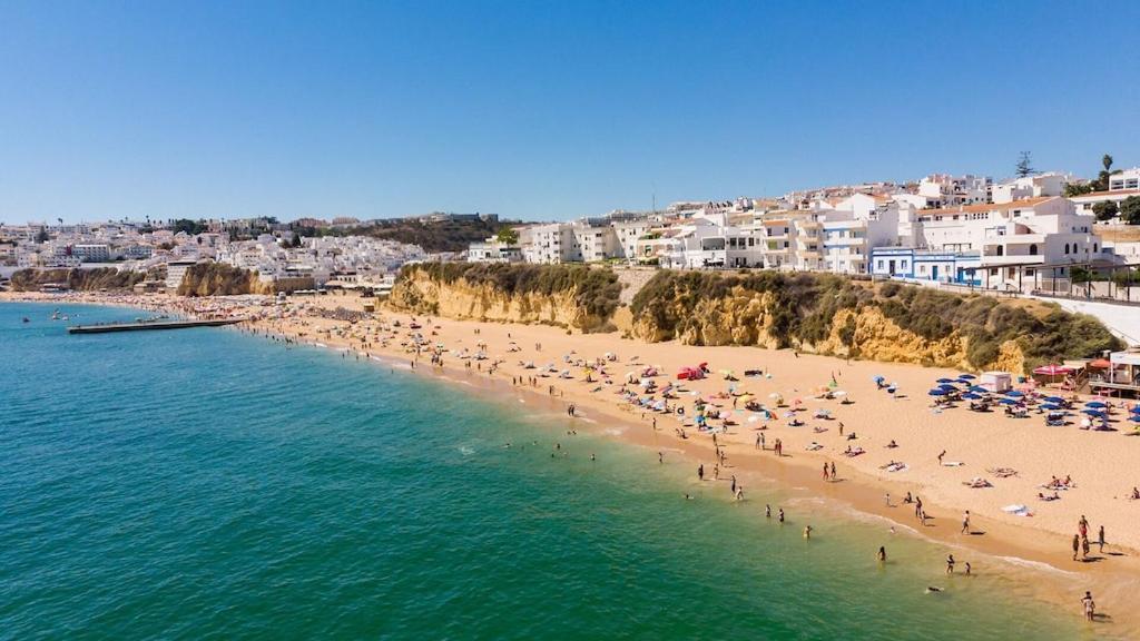 Refurbished Beachfront House, Pool, Ac, Wifi, Albufeira, Sea View Esterno foto