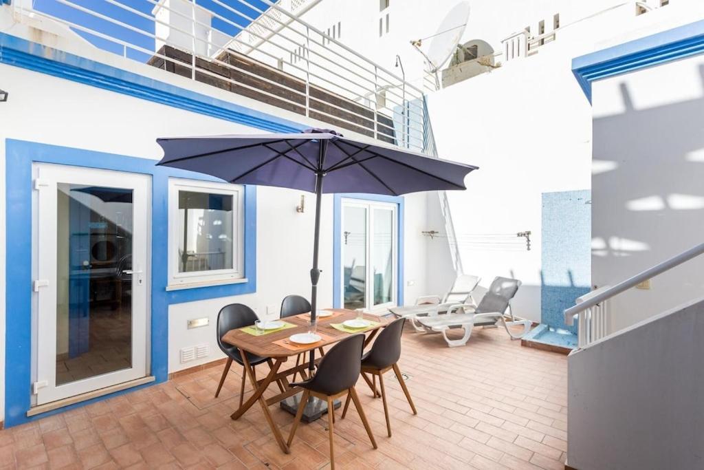 Refurbished Beachfront House, Pool, Ac, Wifi, Albufeira, Sea View Esterno foto