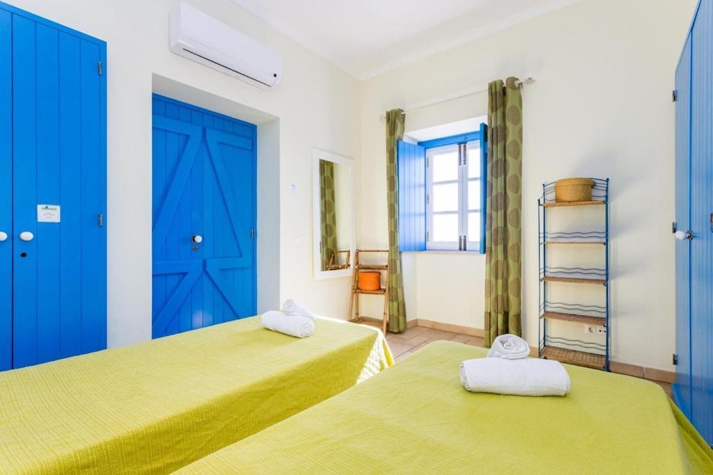 Refurbished Beachfront House, Pool, Ac, Wifi, Albufeira, Sea View Esterno foto